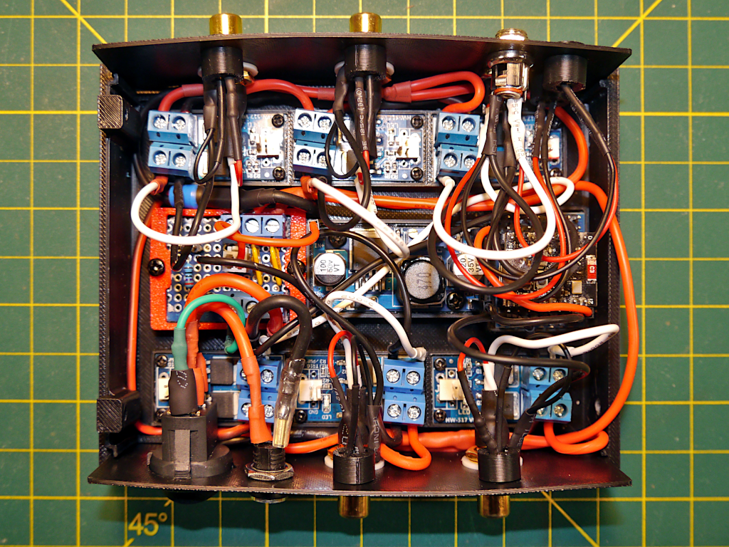 6-Output - Output-panel Installed